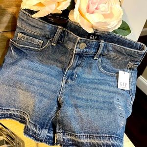 GAP ~ Girl’s Denim Shorts ~ Size 10